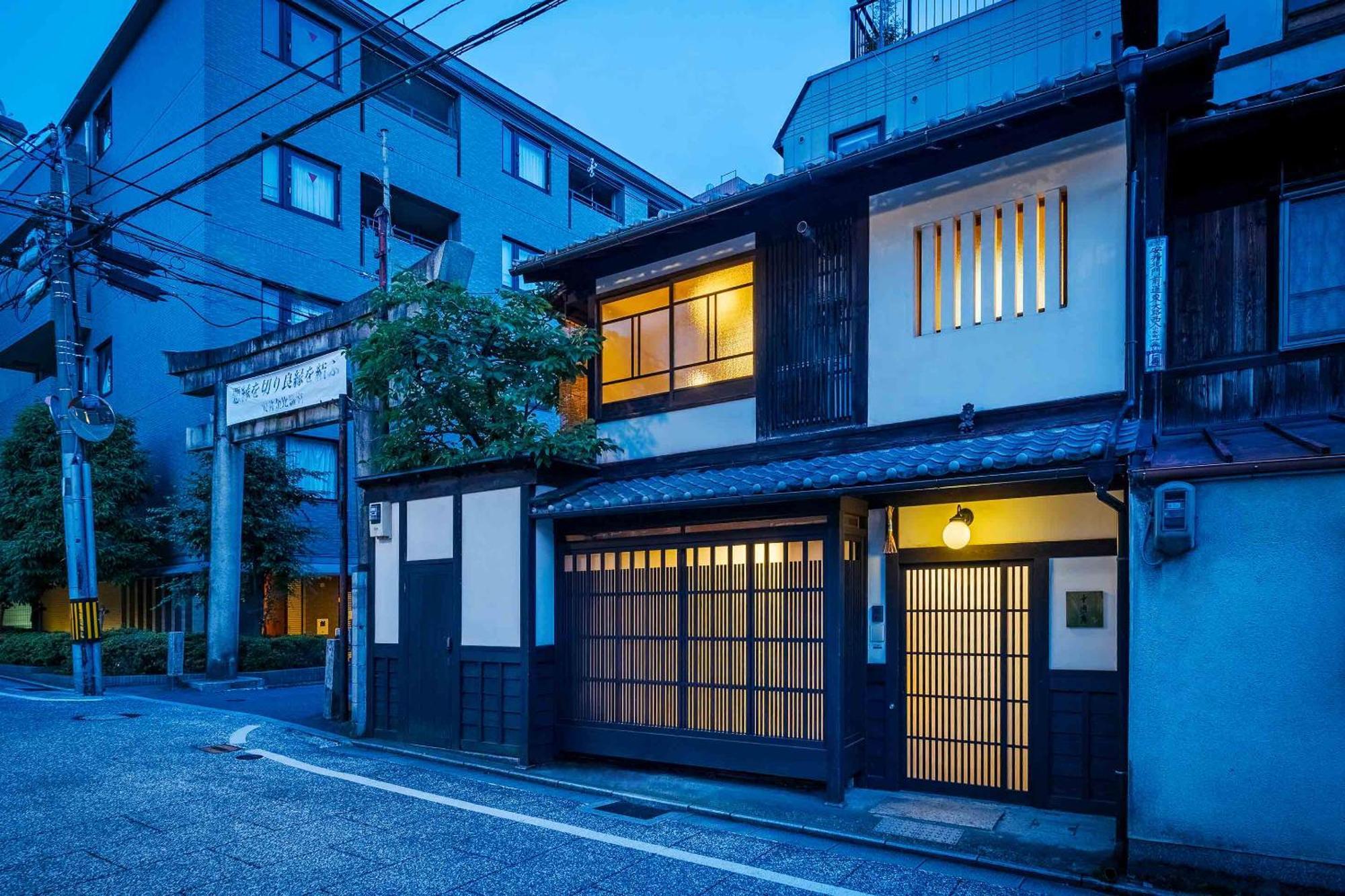 Вилла Gion Koyu An Machiya House Киото Экстерьер фото